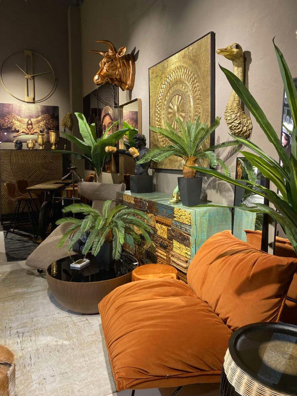 novyi_shou-rum_kare_design_kyiv_v_trts_atmosfera_otkryt